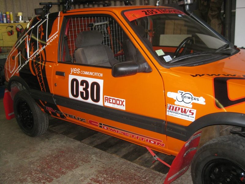 Raid au Maroc: 205 Trophée Stickers